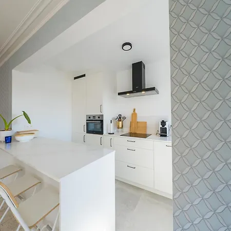 Flat In Belgium Near Seafront Views, Cleaning Included Middelkerke