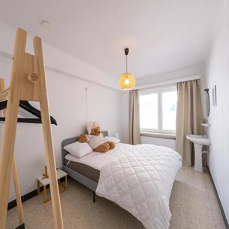 Flat In Belgium Near Seafront Views, Cleaning Included * Middelkerke