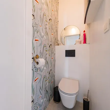 Apartment Flat In Belgium Near Seafront Views, Cleaning Included